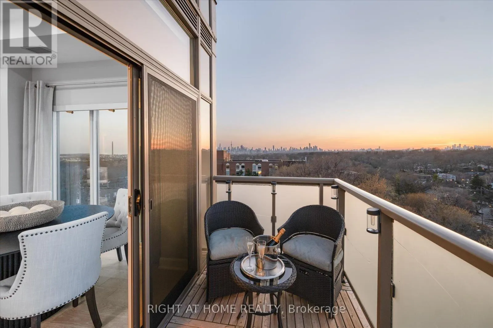 PH1 - 580 KINGSTON ROAD