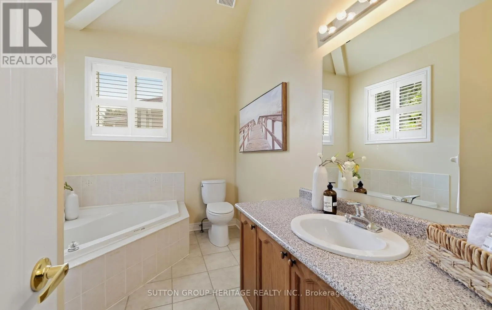 35 KIMBERLY DRIVE
