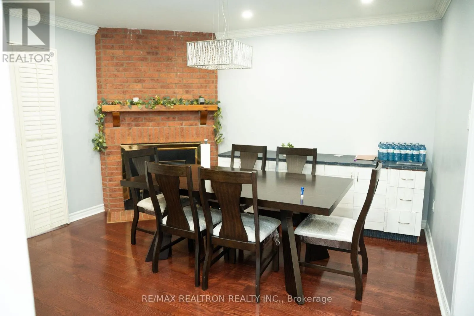 2065 BLUE RIDGE CRESCENT