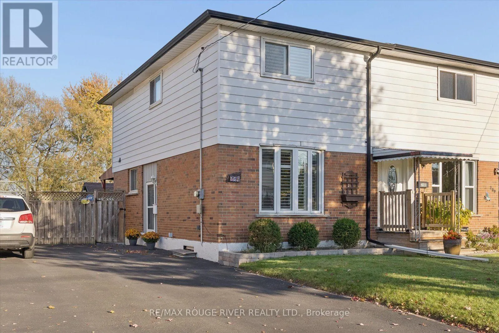 297 DURHAM COURT