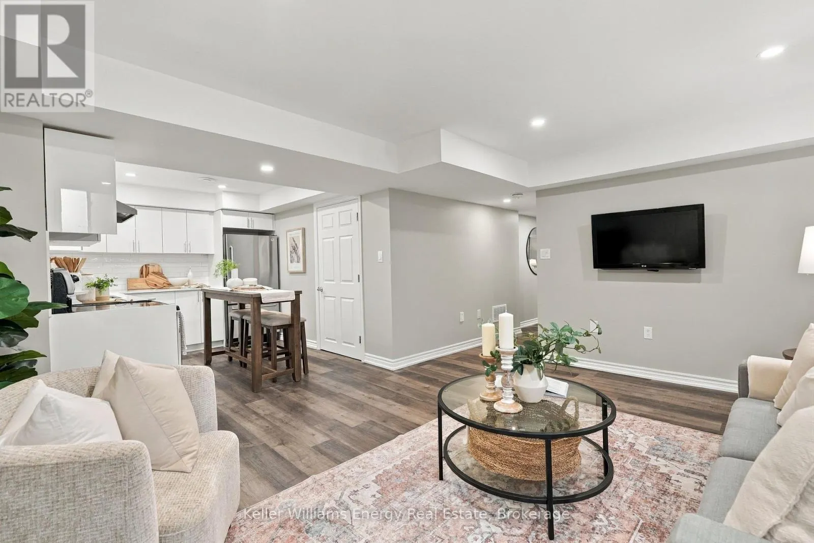 165 DOUGLAS KEMP CRESCENT