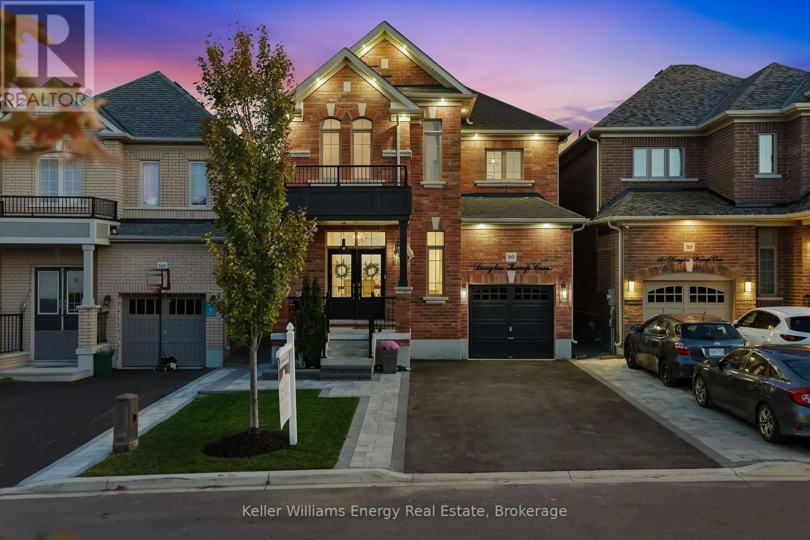 165 DOUGLAS KEMP CRESCENT