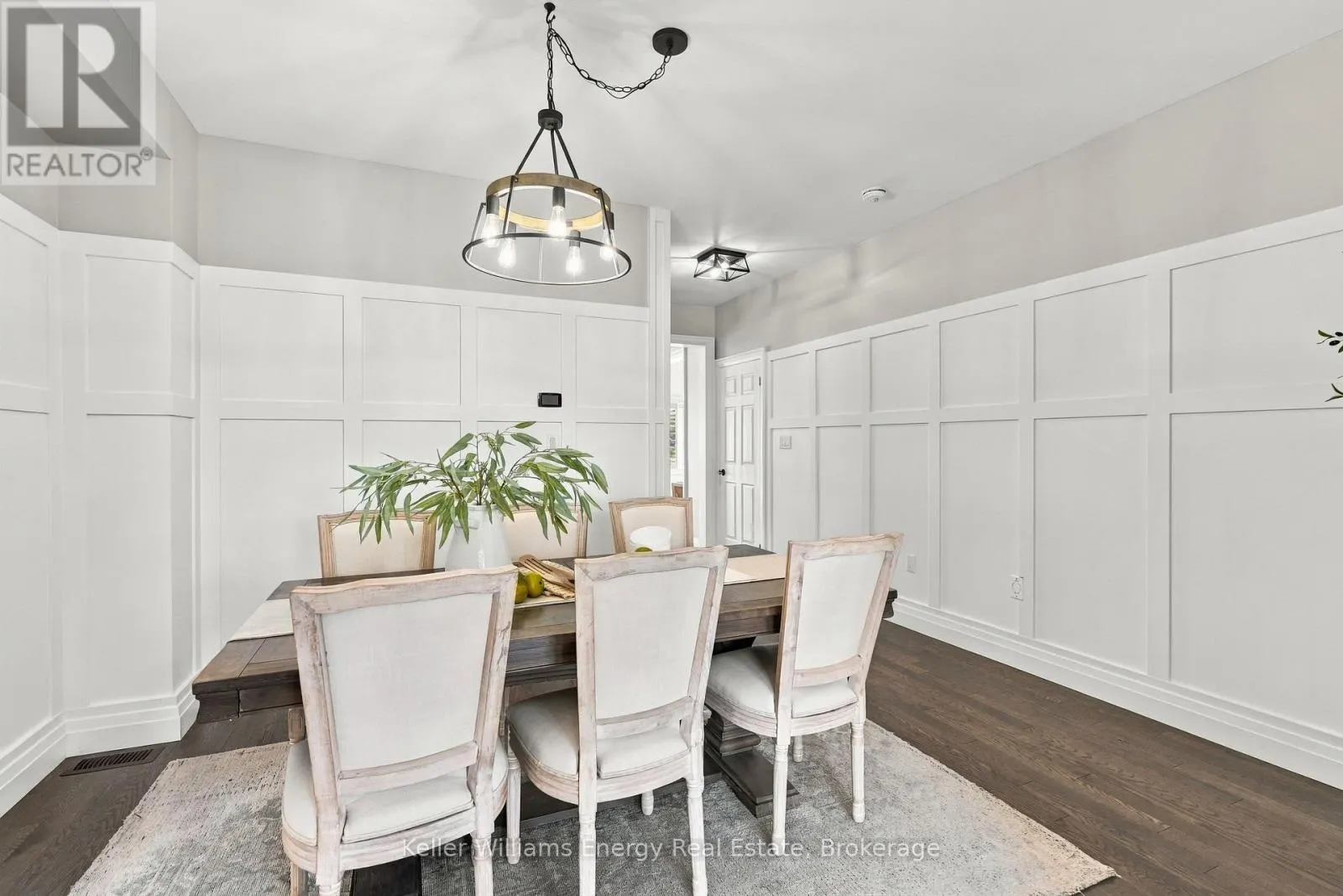 165 DOUGLAS KEMP CRESCENT
