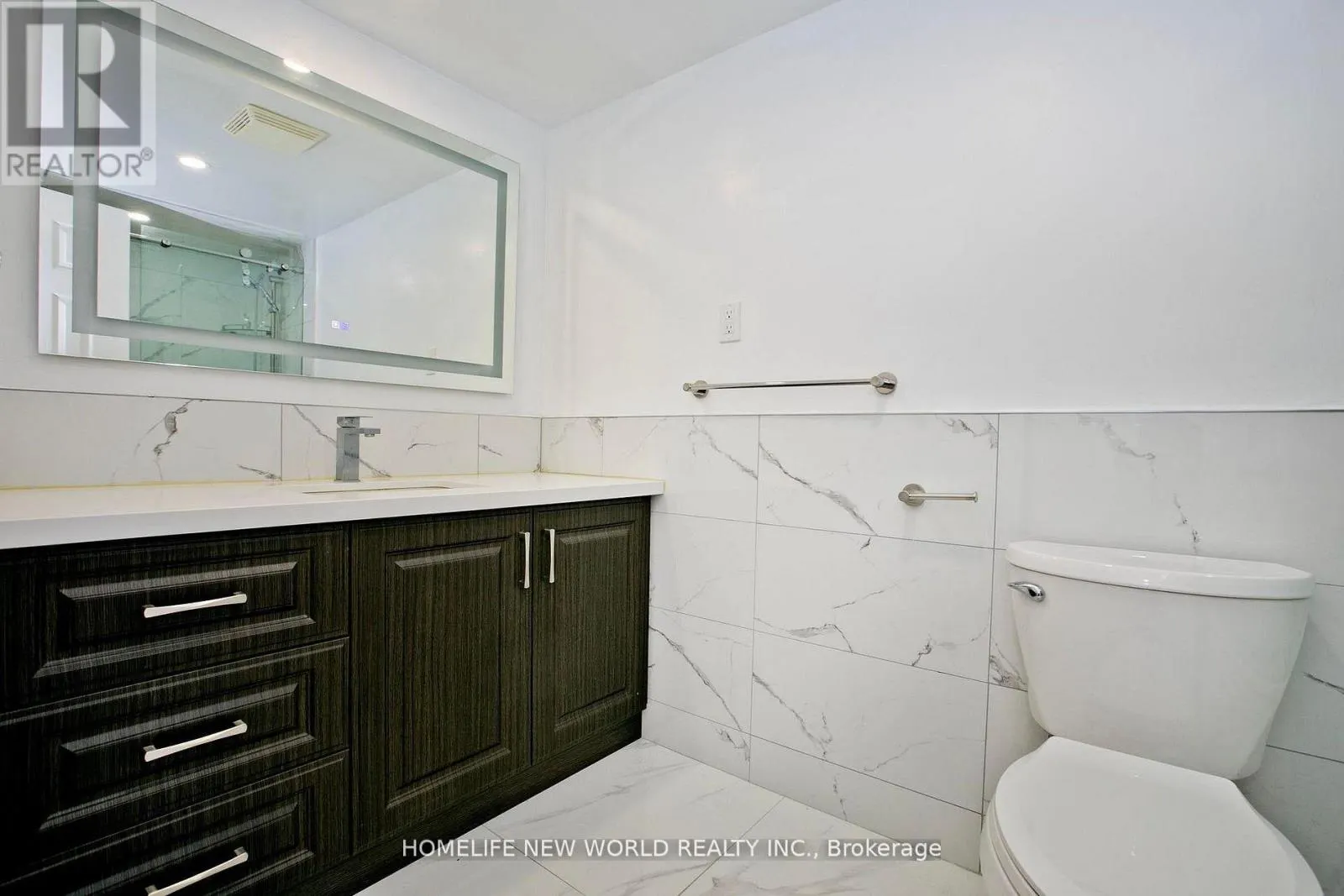 2117 - 75 BAMBURGH CIRCLE