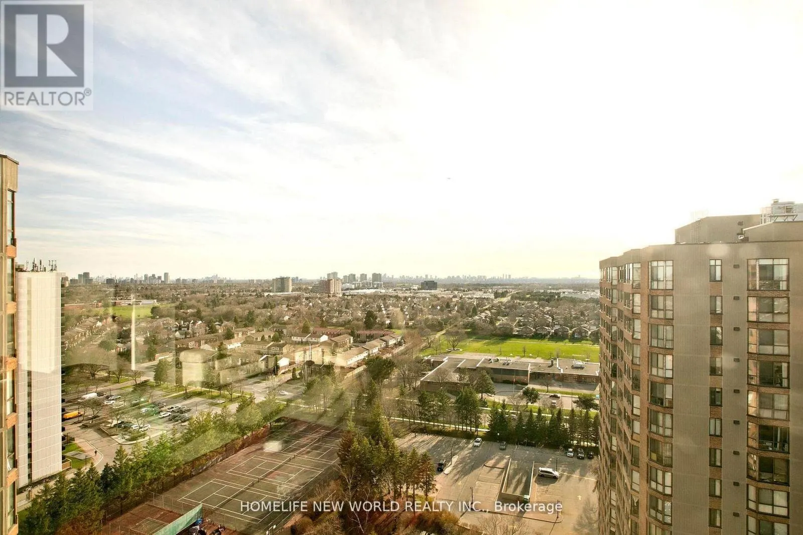 2117 - 75 BAMBURGH CIRCLE