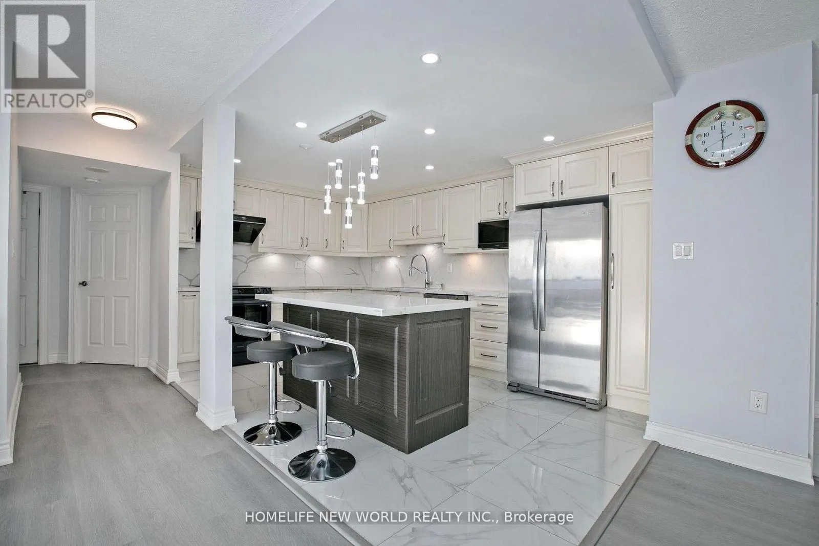 2117 - 75 BAMBURGH CIRCLE