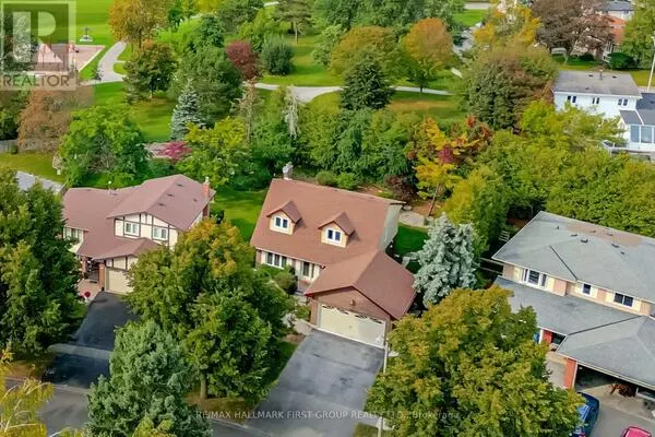 33 ANSTEAD CRESCENT
