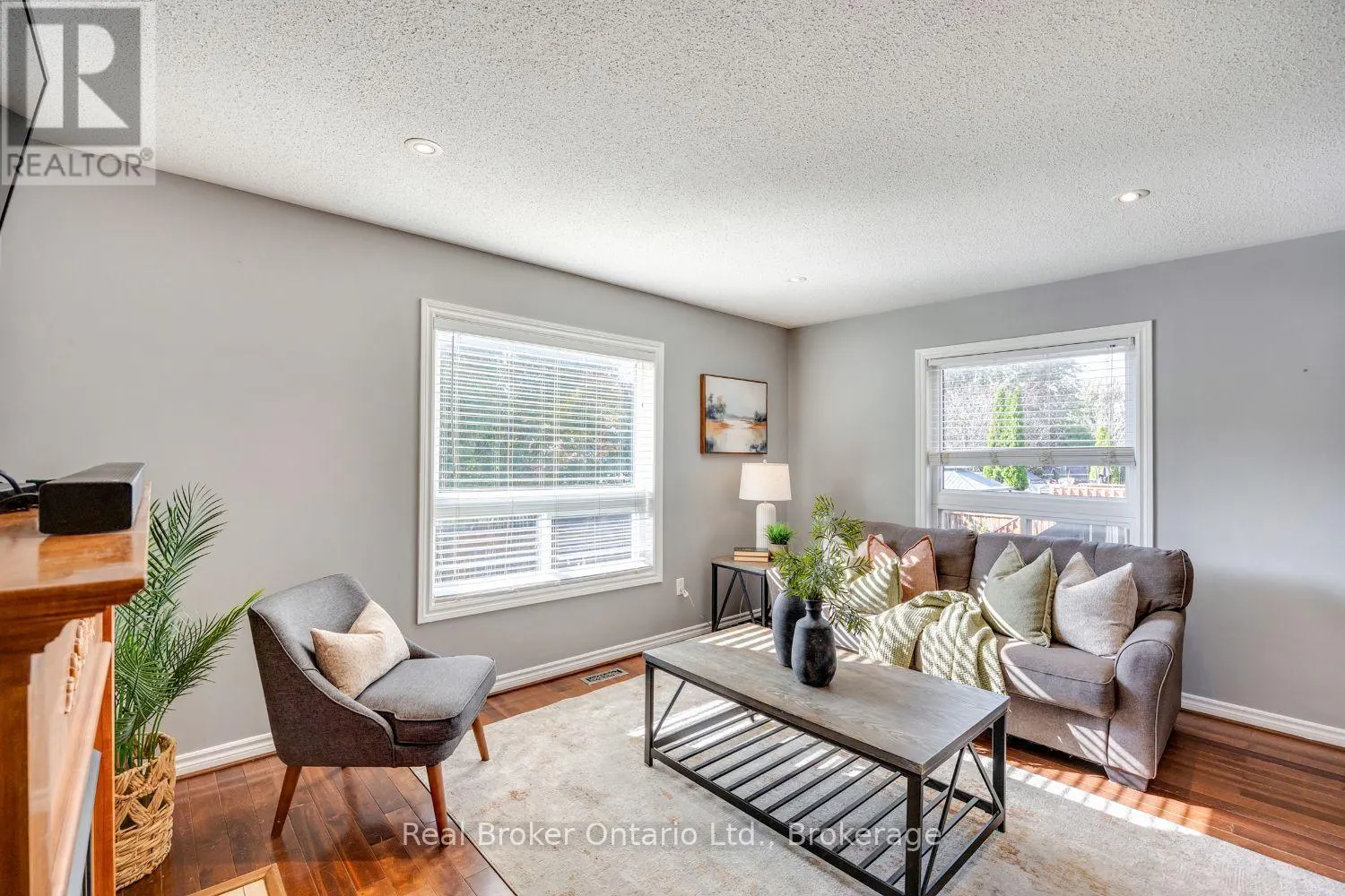 119 ALLWORTH CRESCENT