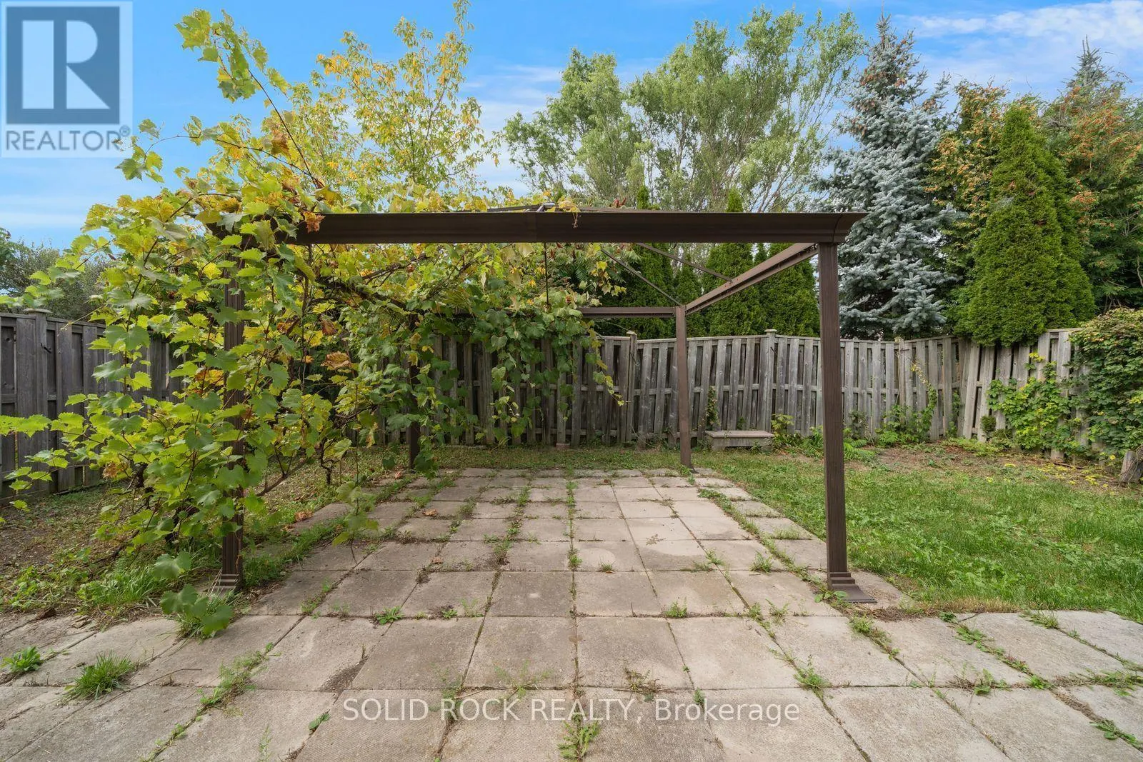 2394 STRATHMORE CRESCENT