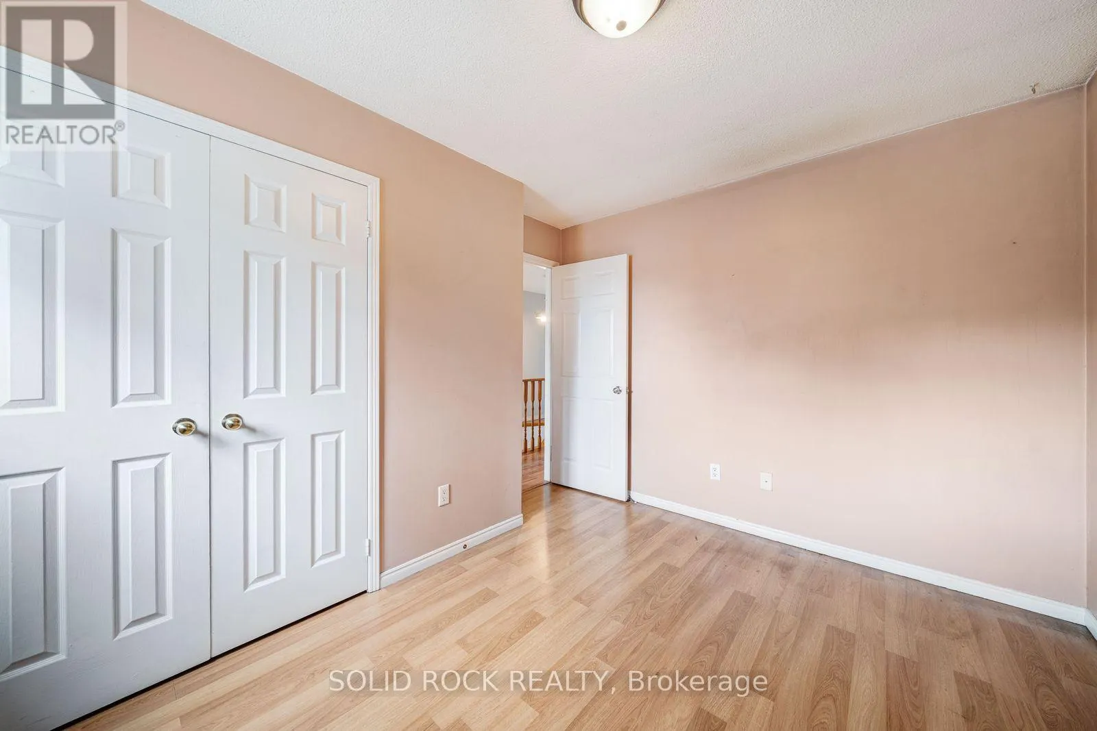 2394 STRATHMORE CRESCENT