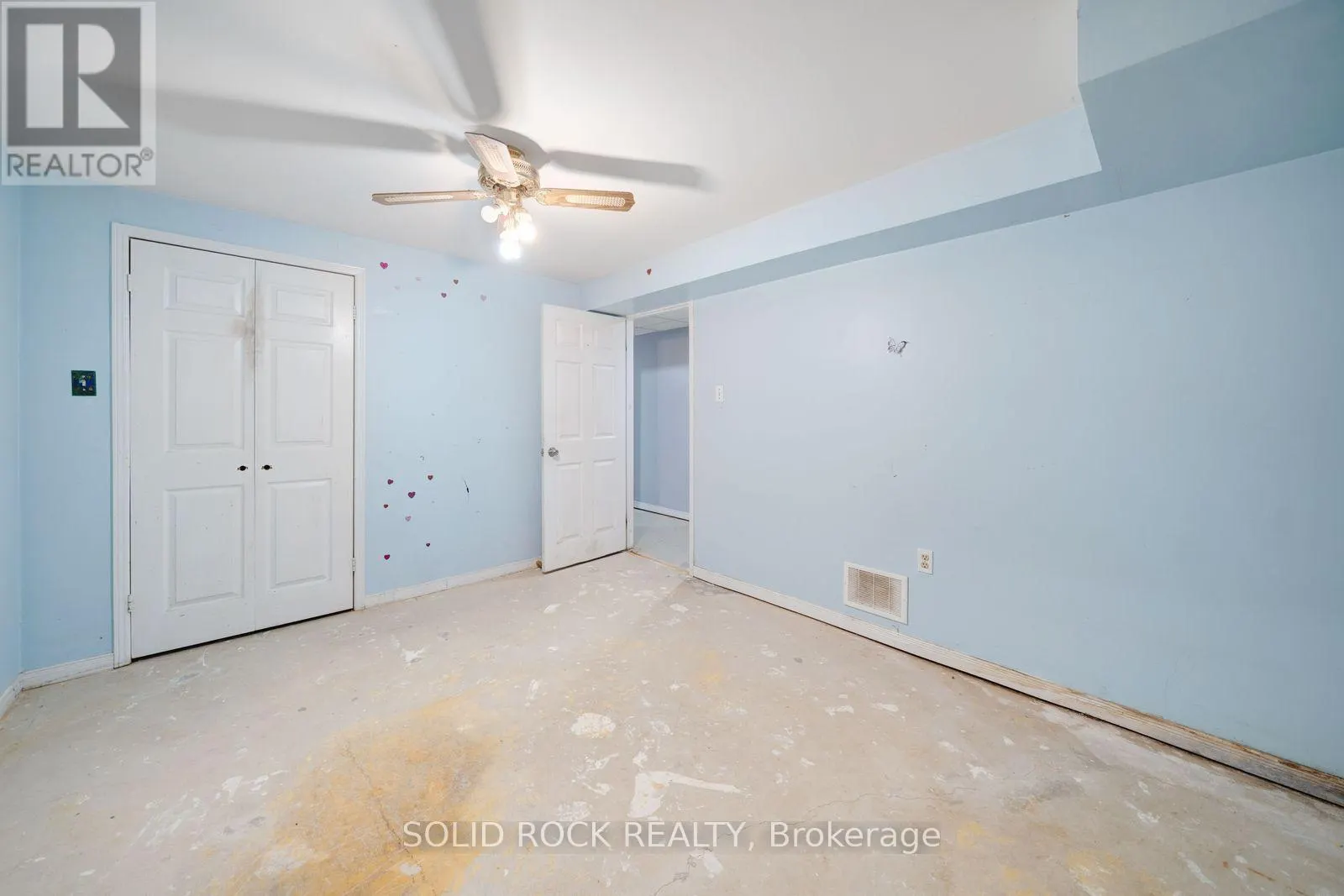 2394 STRATHMORE CRESCENT