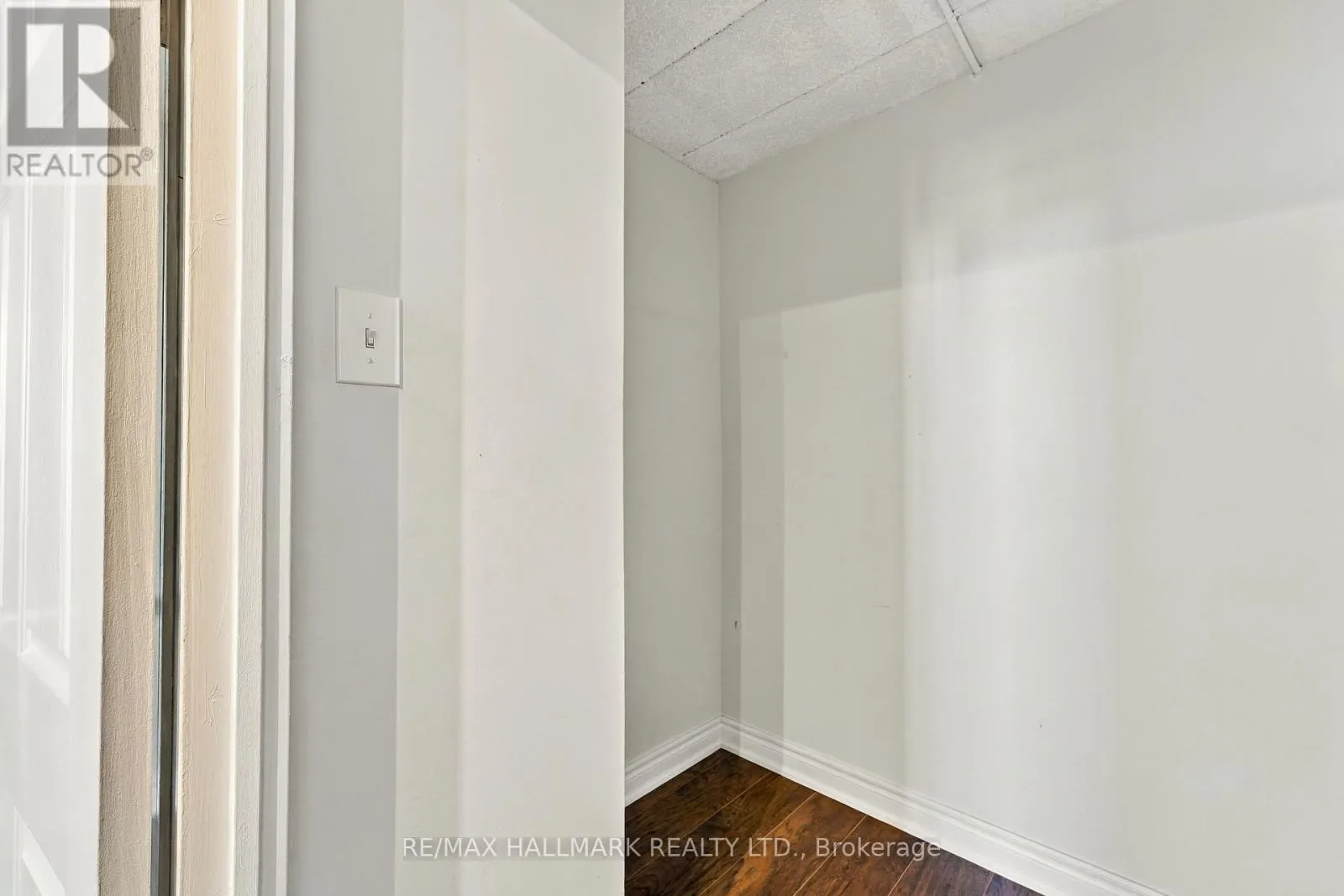 704 - 207 GALLOWAY ROAD