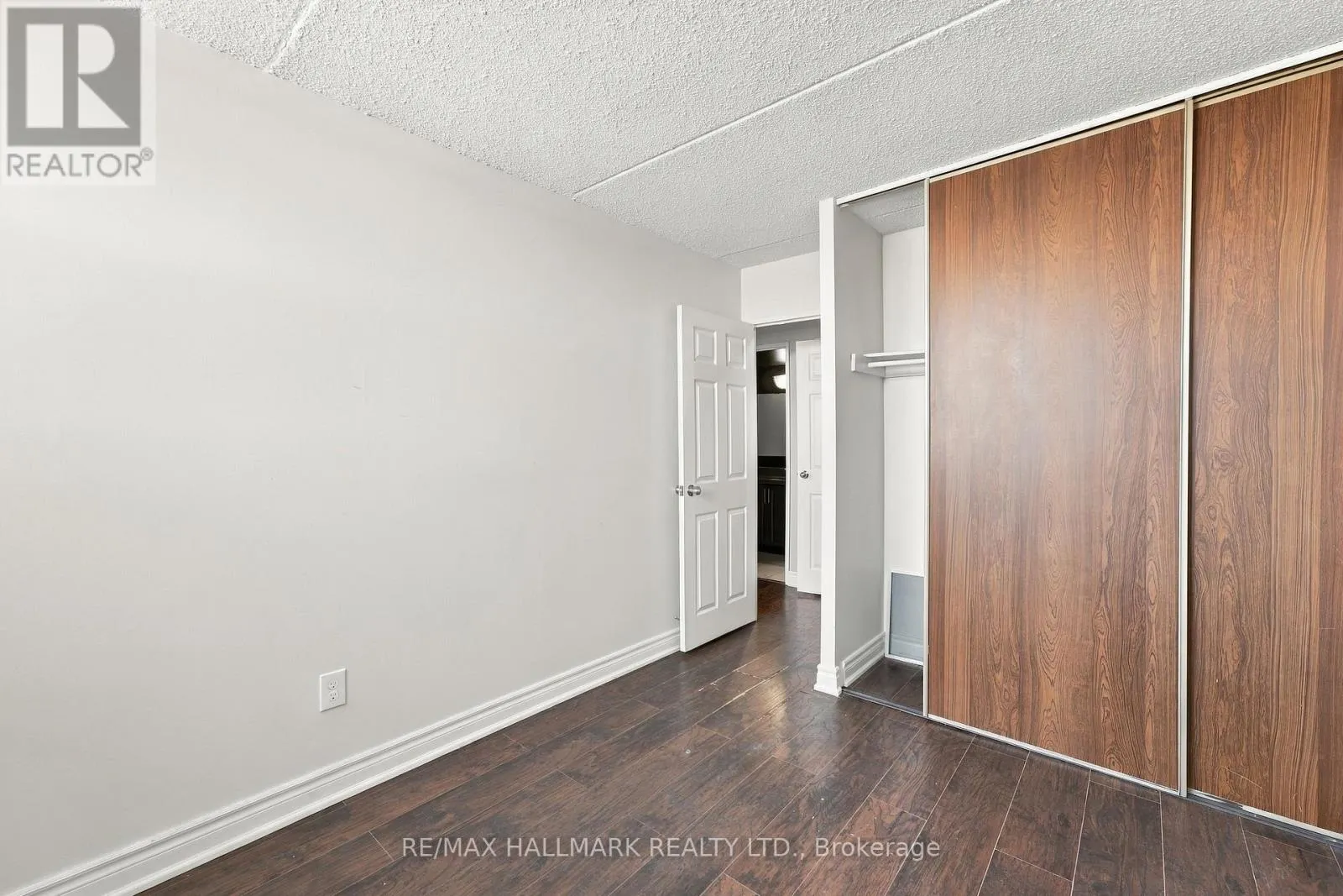 704 - 207 GALLOWAY ROAD