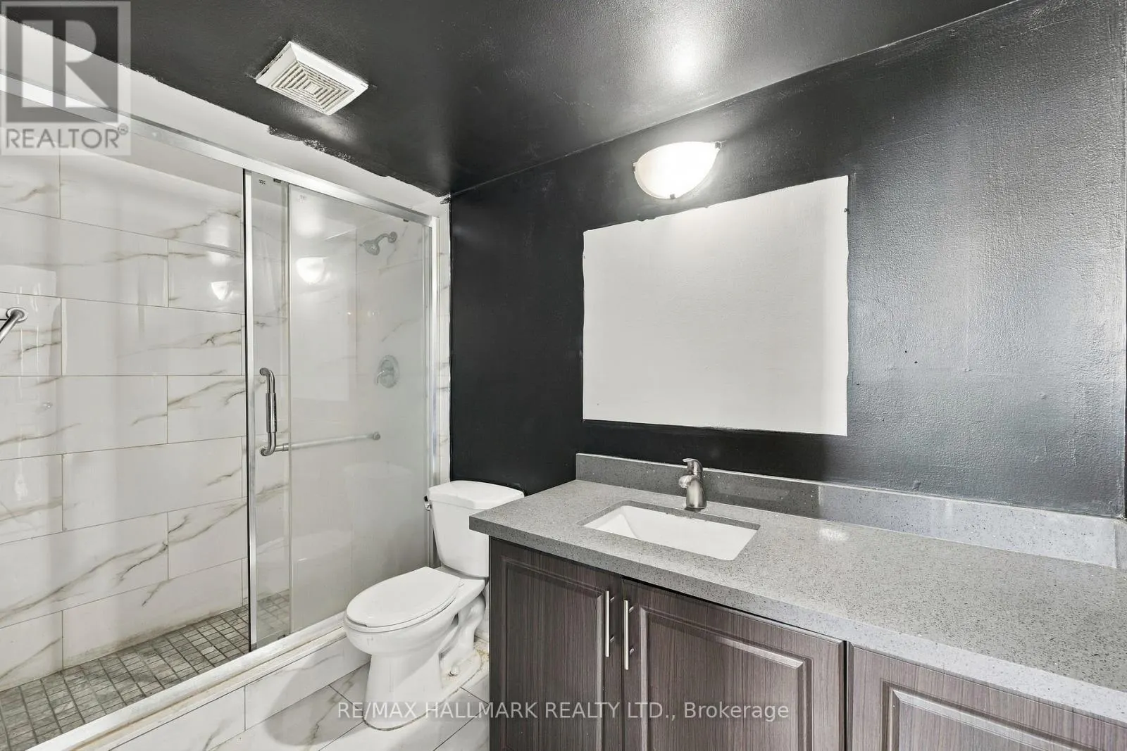 704 - 207 GALLOWAY ROAD