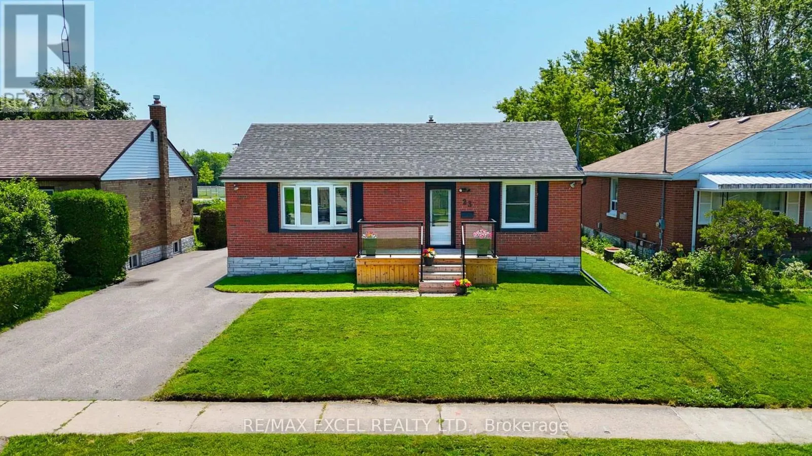 23 KAWARTHA AVENUE