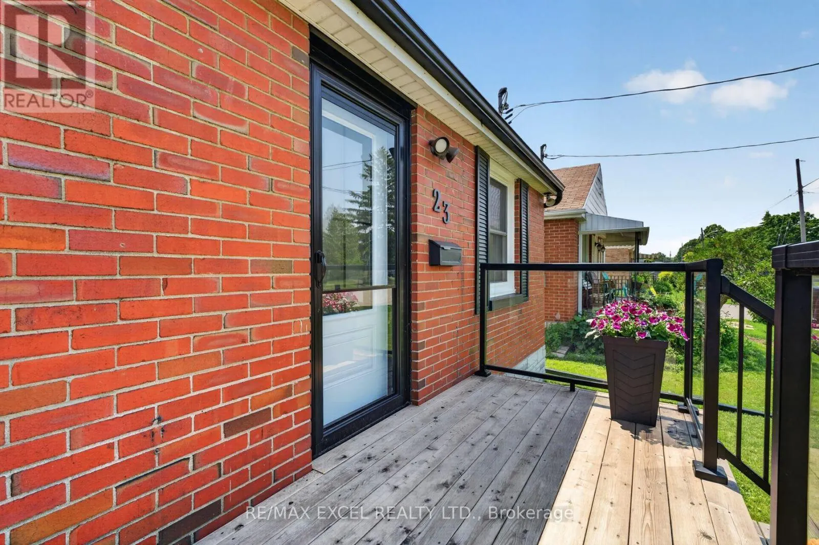 23 KAWARTHA AVENUE