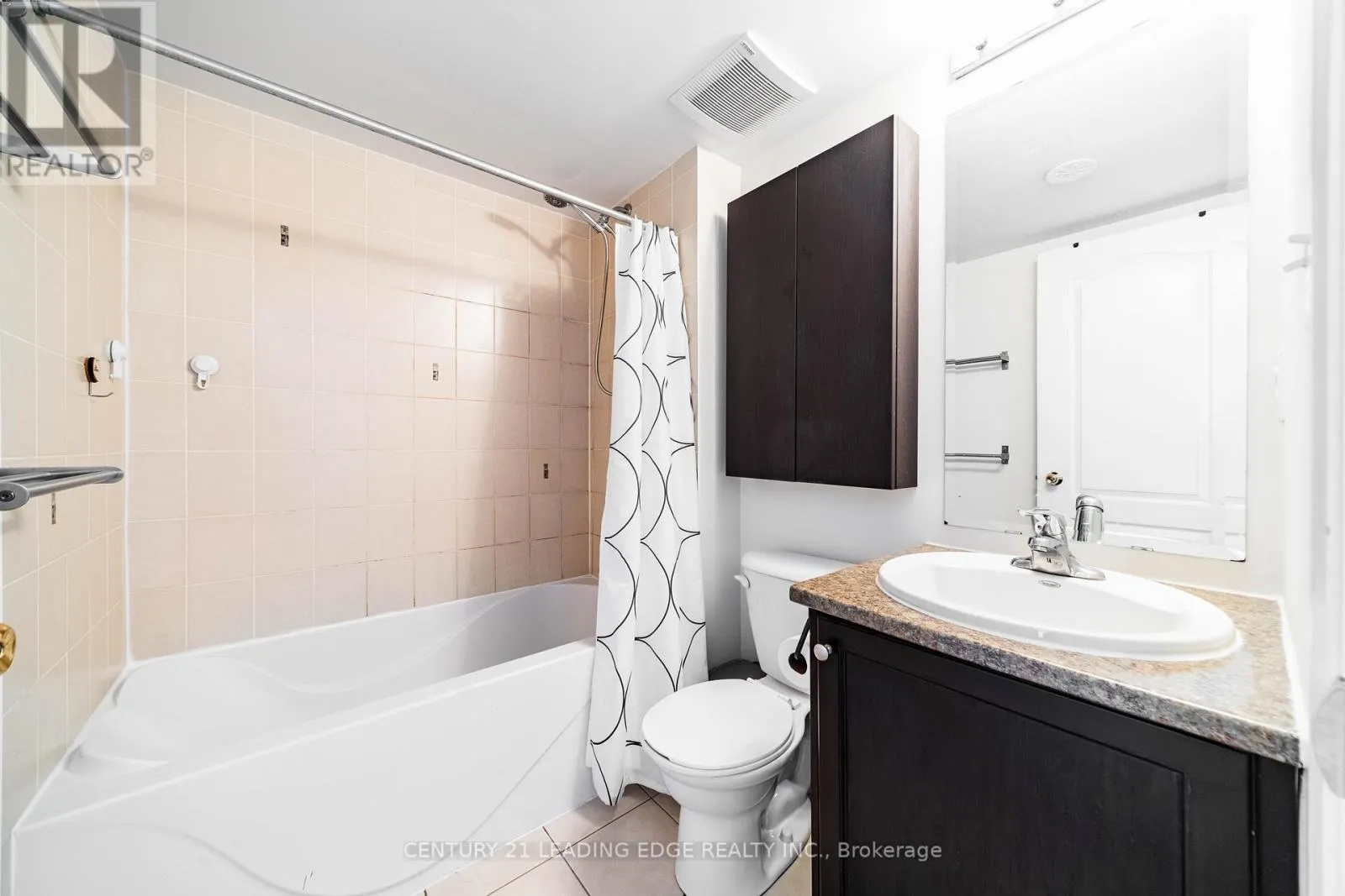 53 - 653A WARDEN AVENUE