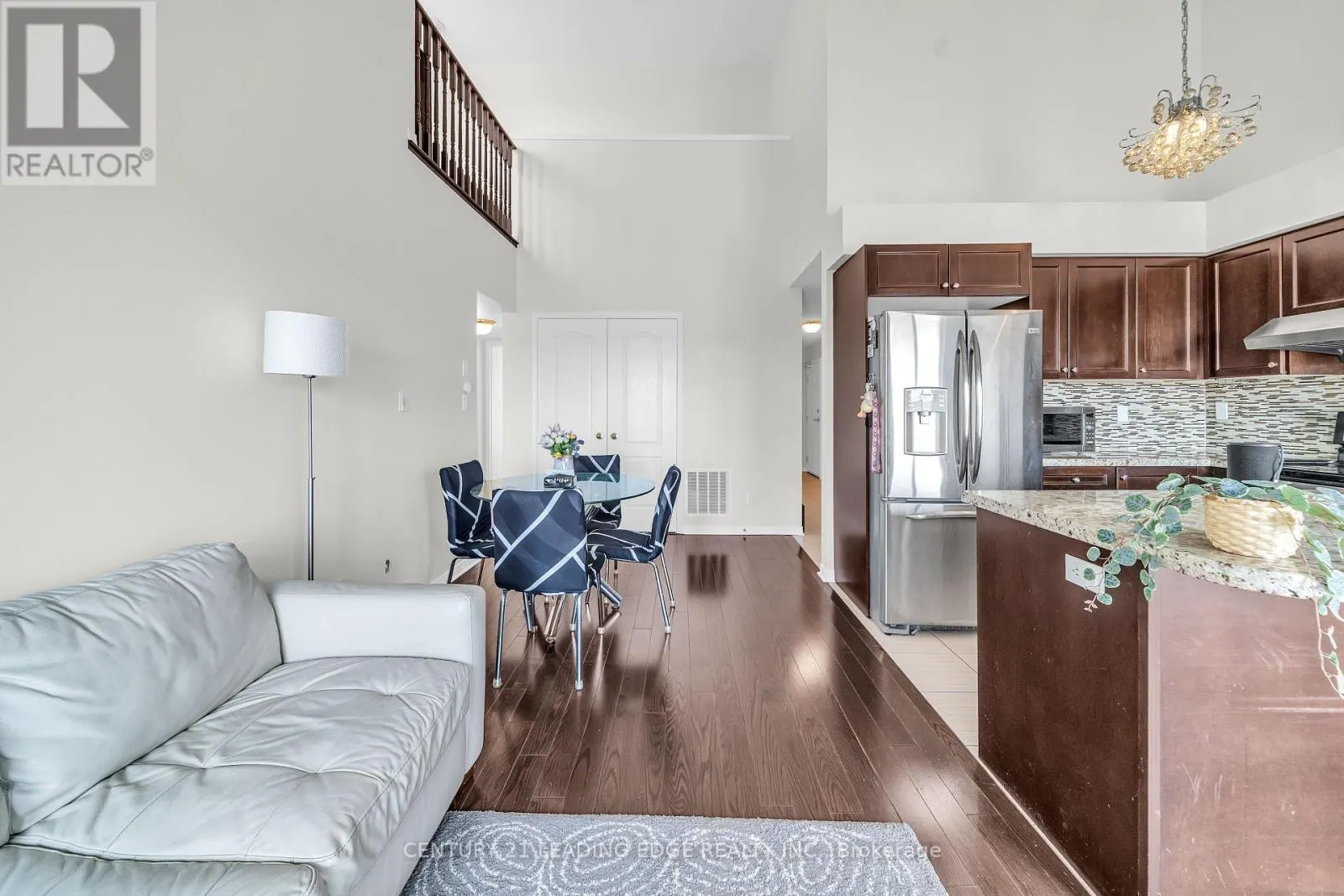 53 - 653A WARDEN AVENUE