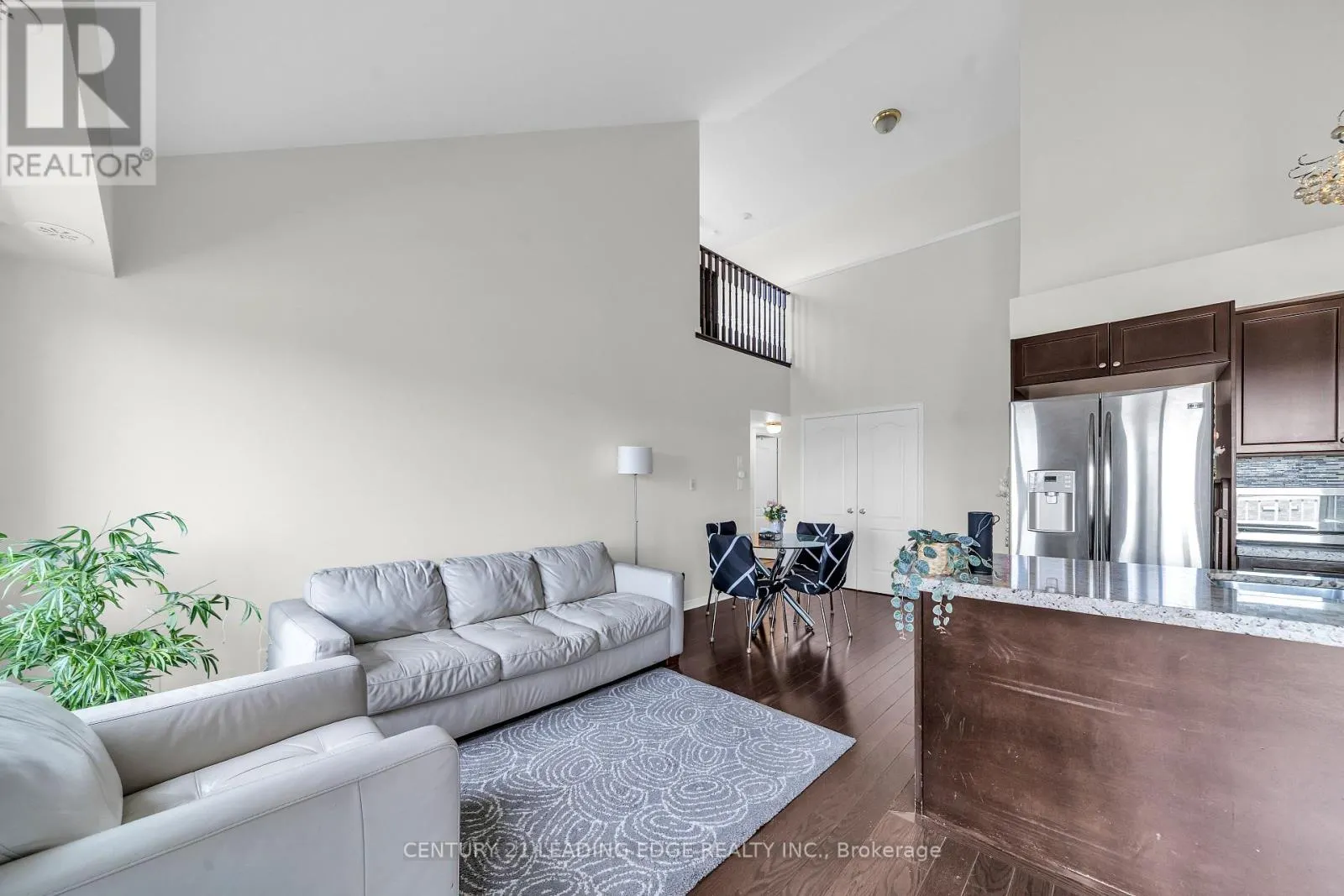 53 - 653A WARDEN AVENUE