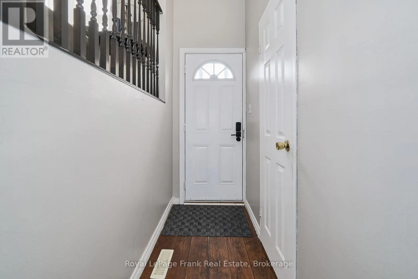39 - 321 BLACKTHORN STREET #39