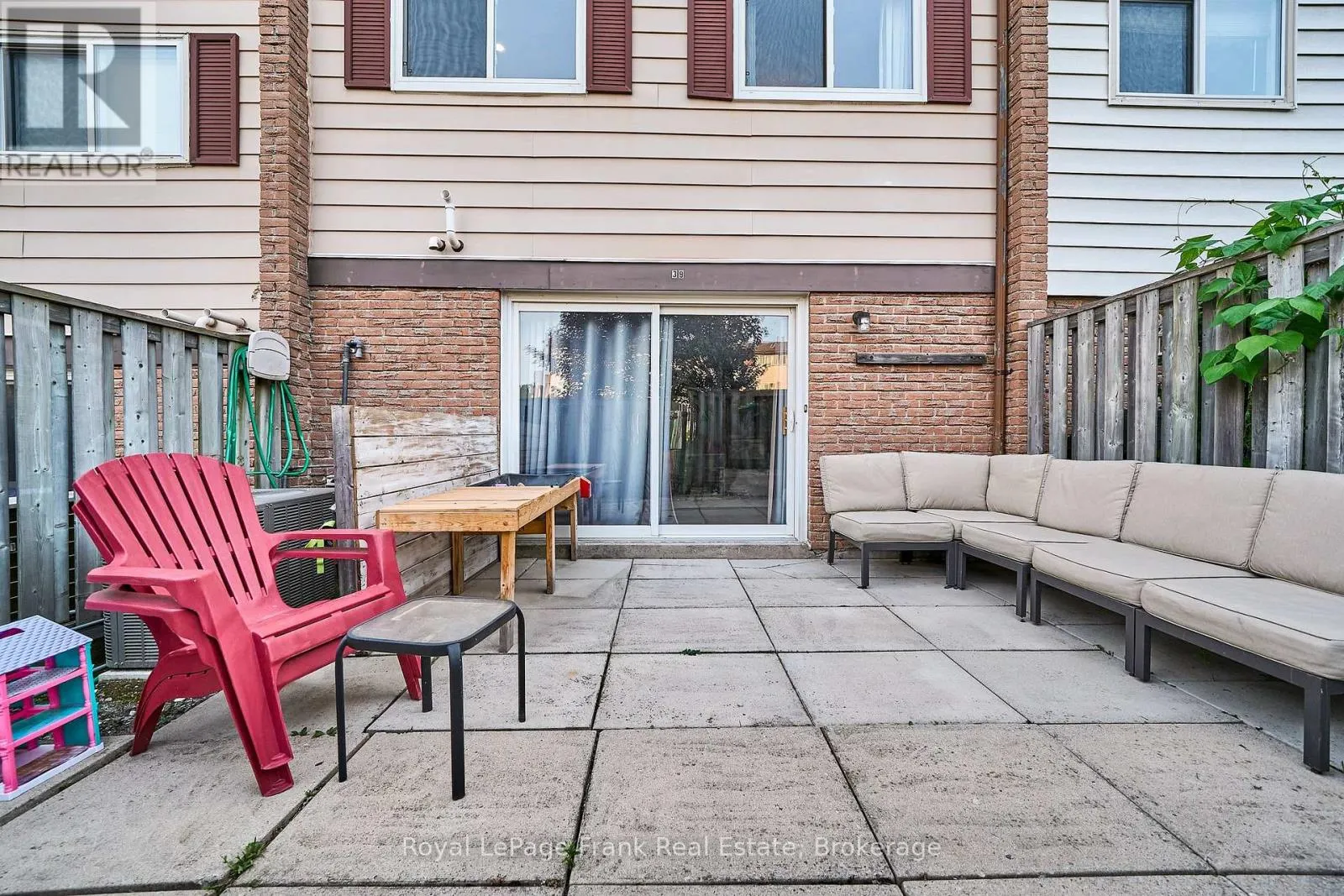 39 - 321 BLACKTHORN STREET #39
