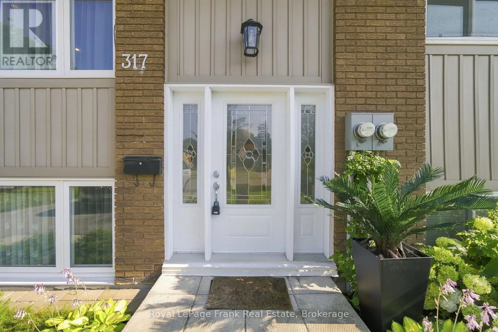 317 DWIGHT AVENUE