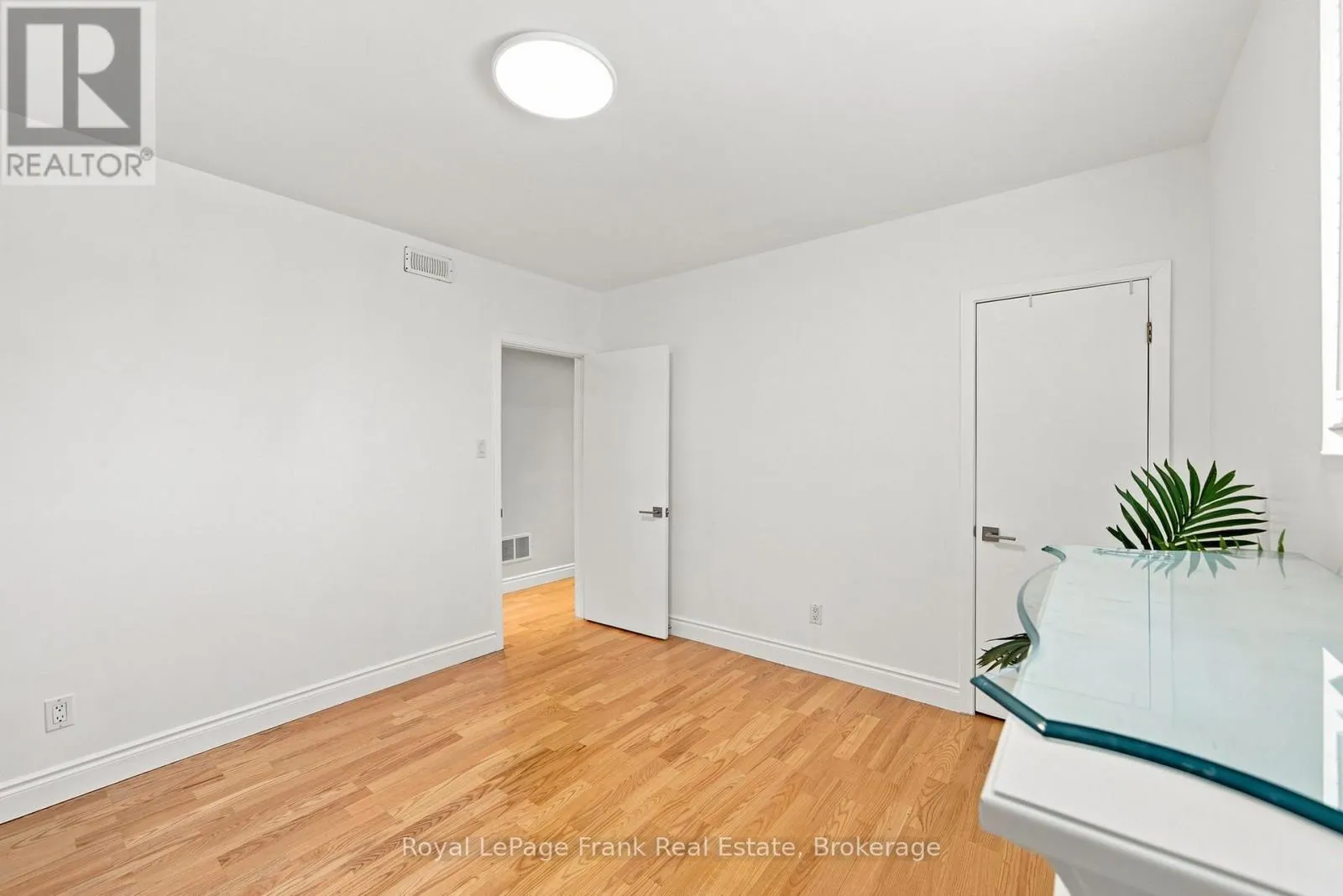 317 DWIGHT AVENUE