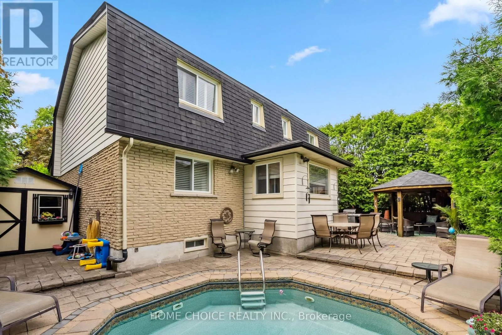 1206 NORTHGATE CRESCENT