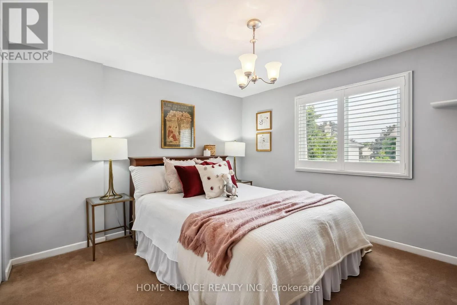 1206 NORTHGATE CRESCENT