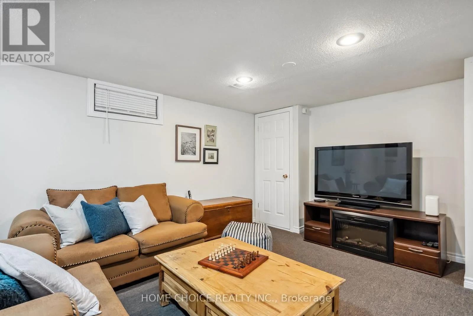 1206 NORTHGATE CRESCENT