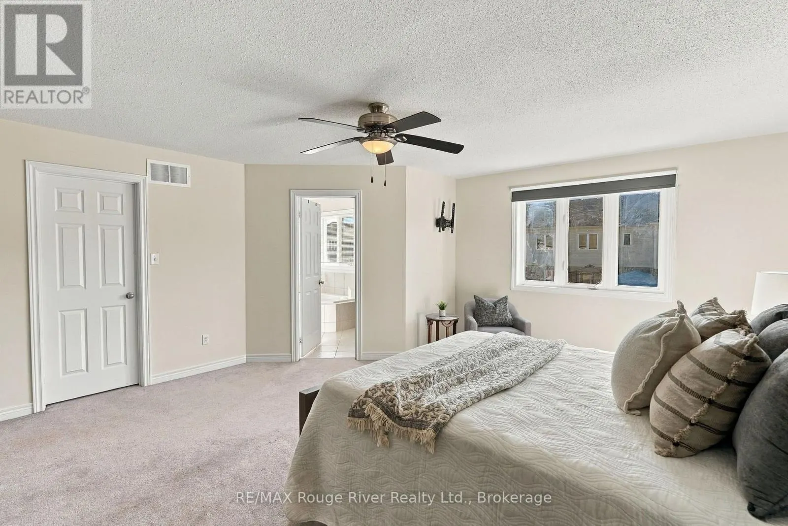 460 WEST SCUGOG LANE
