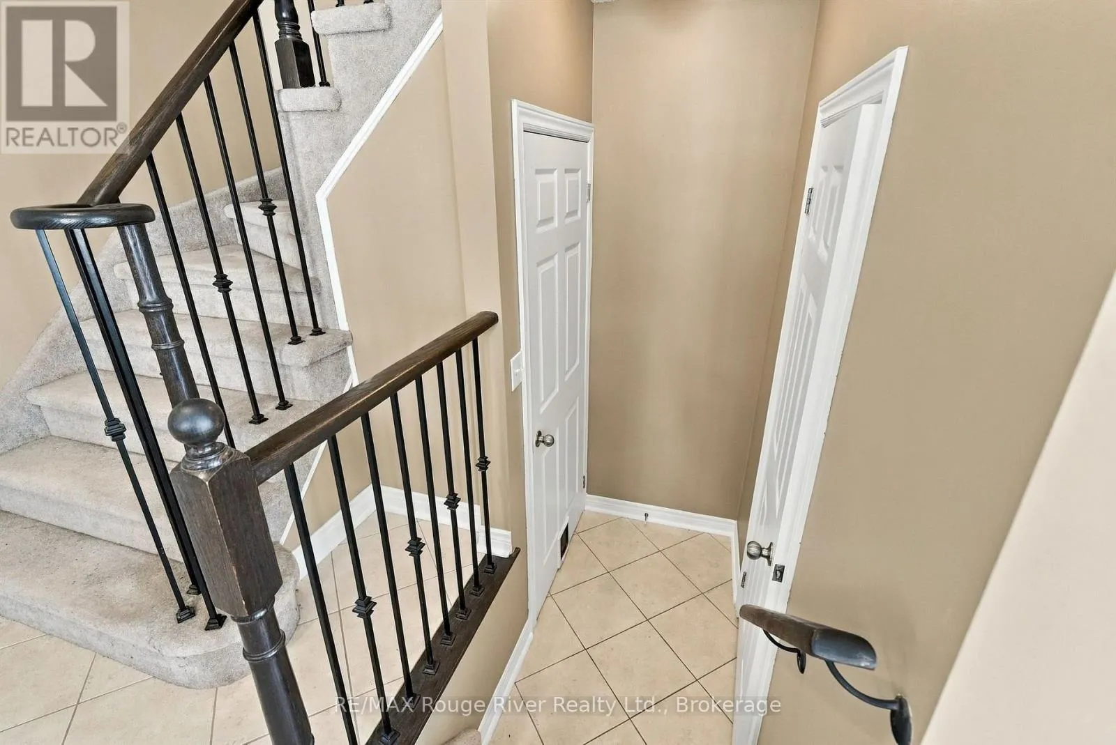 460 WEST SCUGOG LANE