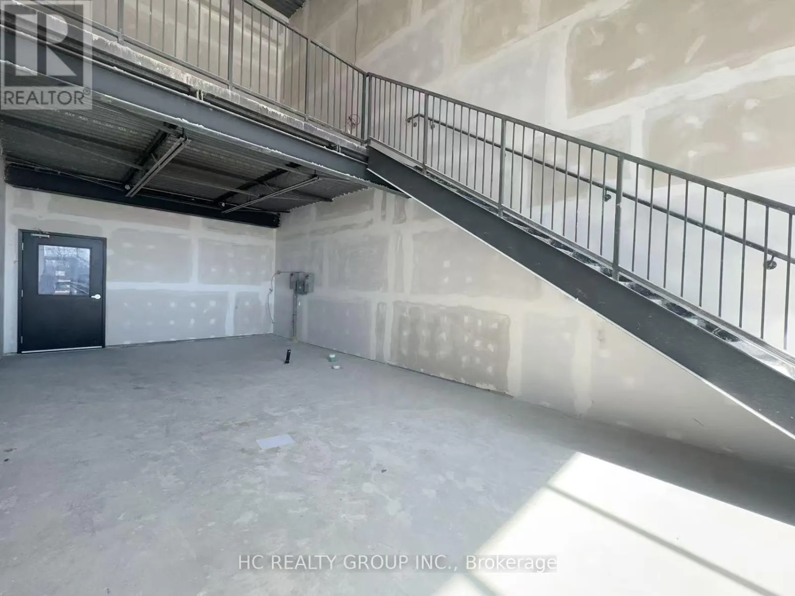 UNIT #11 - 3101 KENNEDY ROAD
