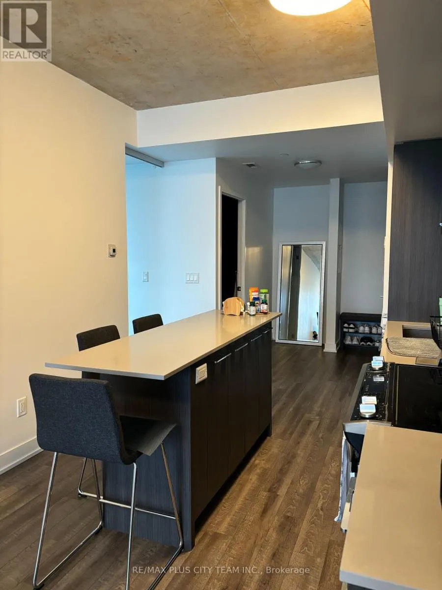 1110 - 15 BASEBALL PLACE