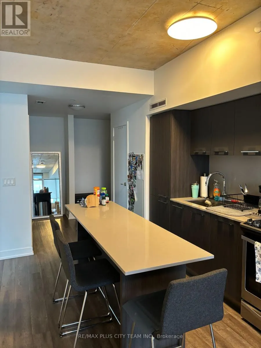 1110 - 15 BASEBALL PLACE