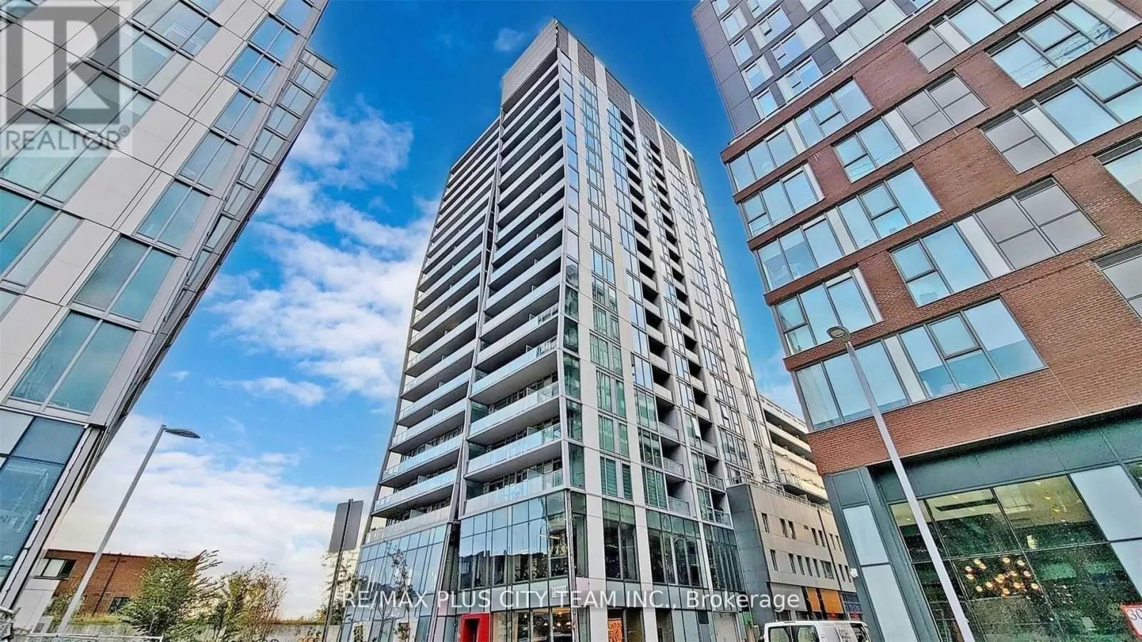 1110 - 15 BASEBALL PLACE