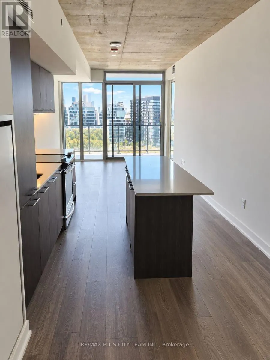 1110 - 15 BASEBALL PLACE