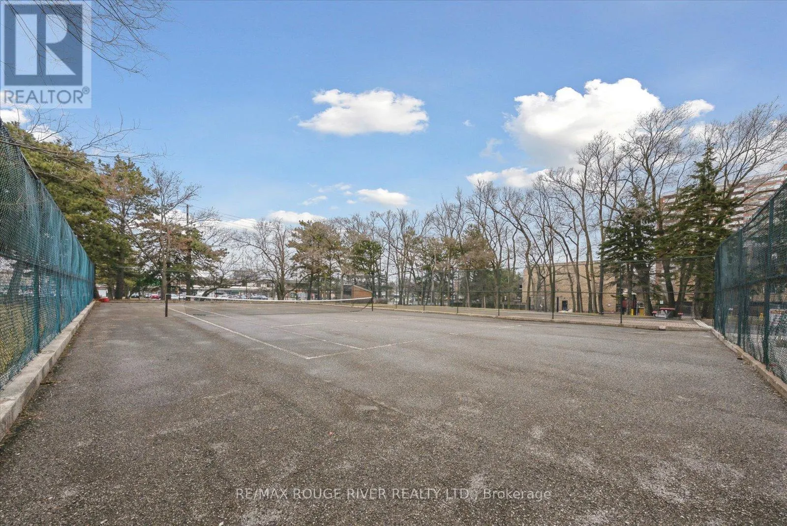 907 - 90 LING ROAD