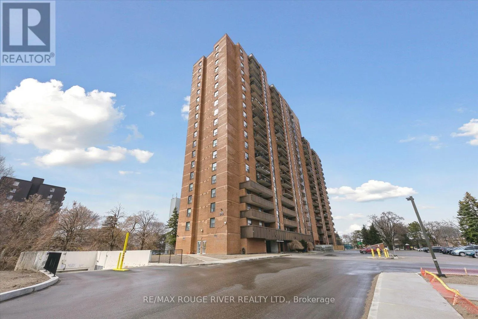 907 - 90 LING ROAD