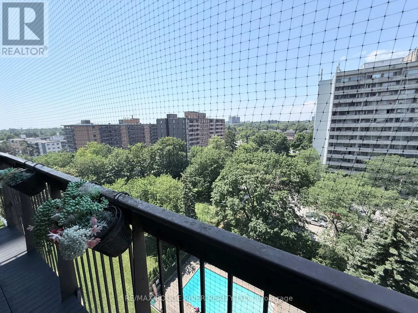 907 - 90 LING ROAD