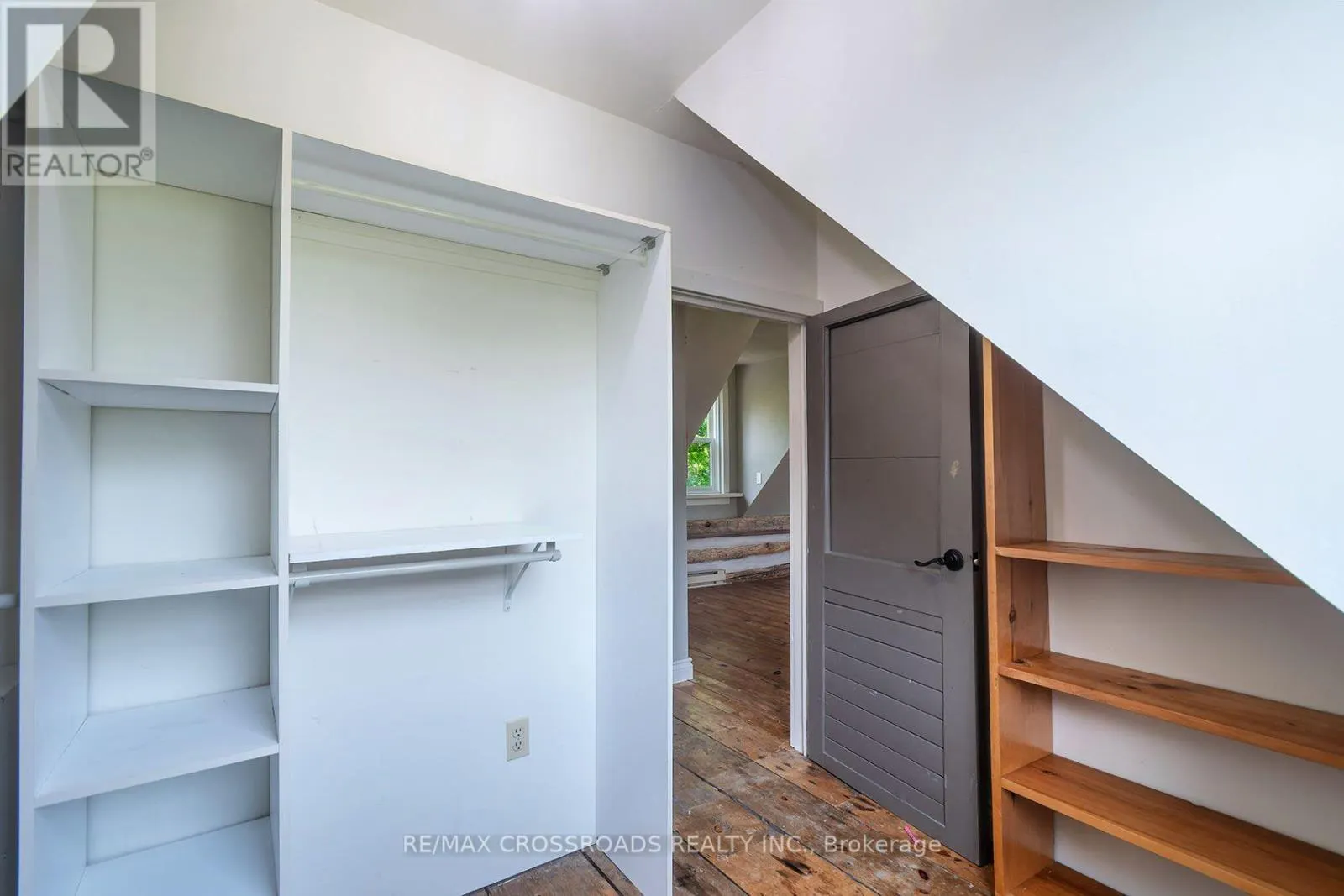5019 JEWEL ROAD