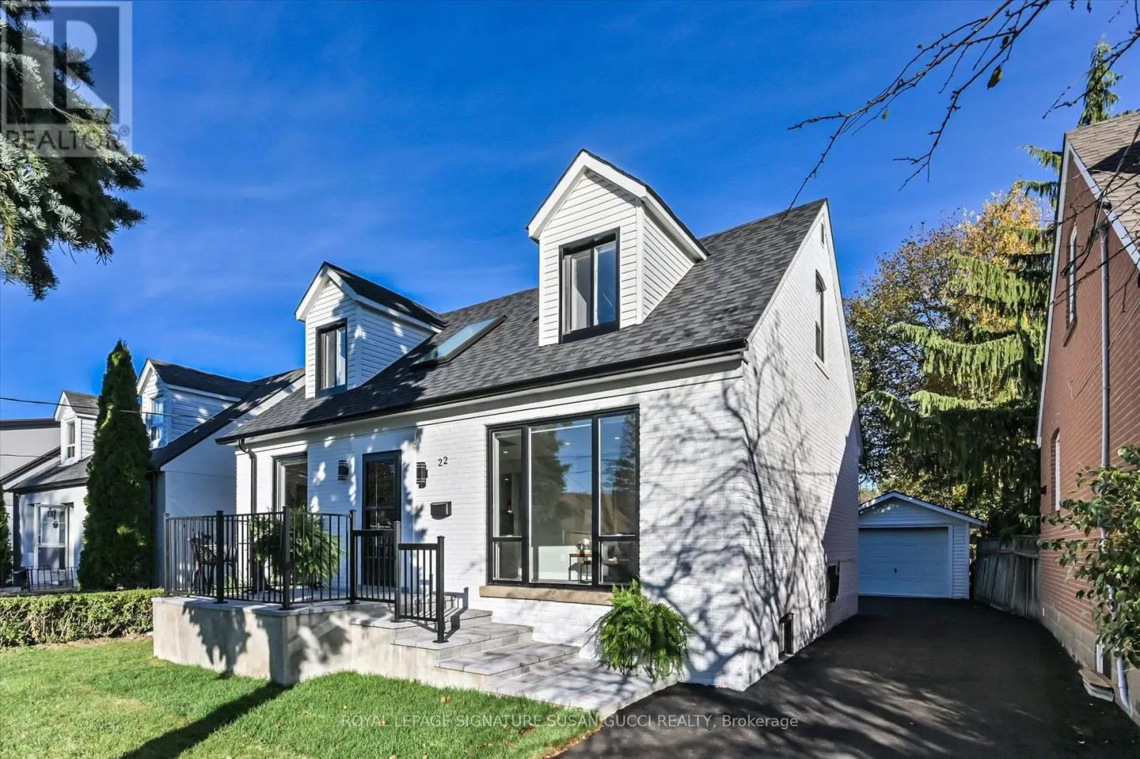 22 HOLLAND AVENUE