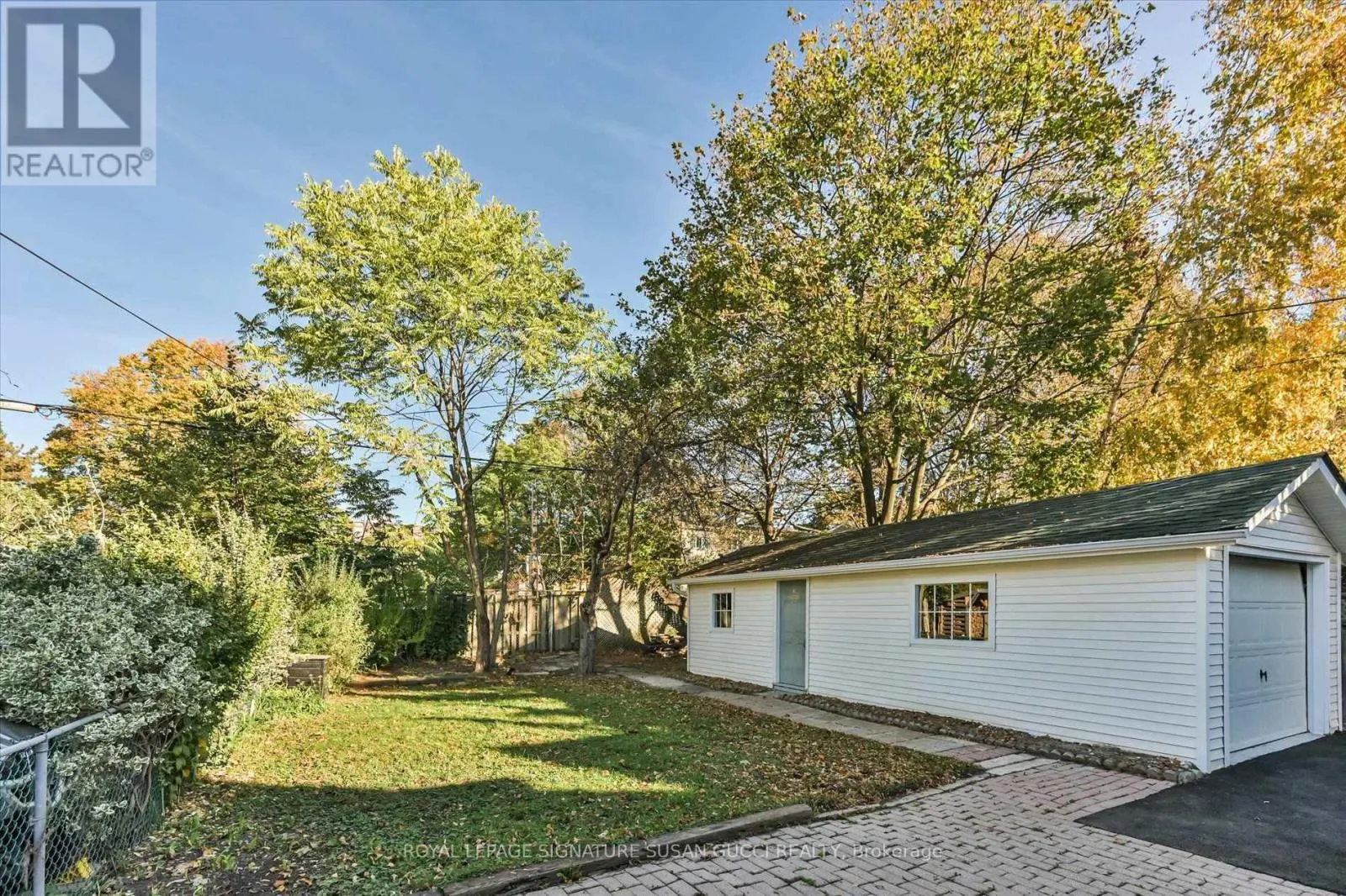 22 HOLLAND AVENUE