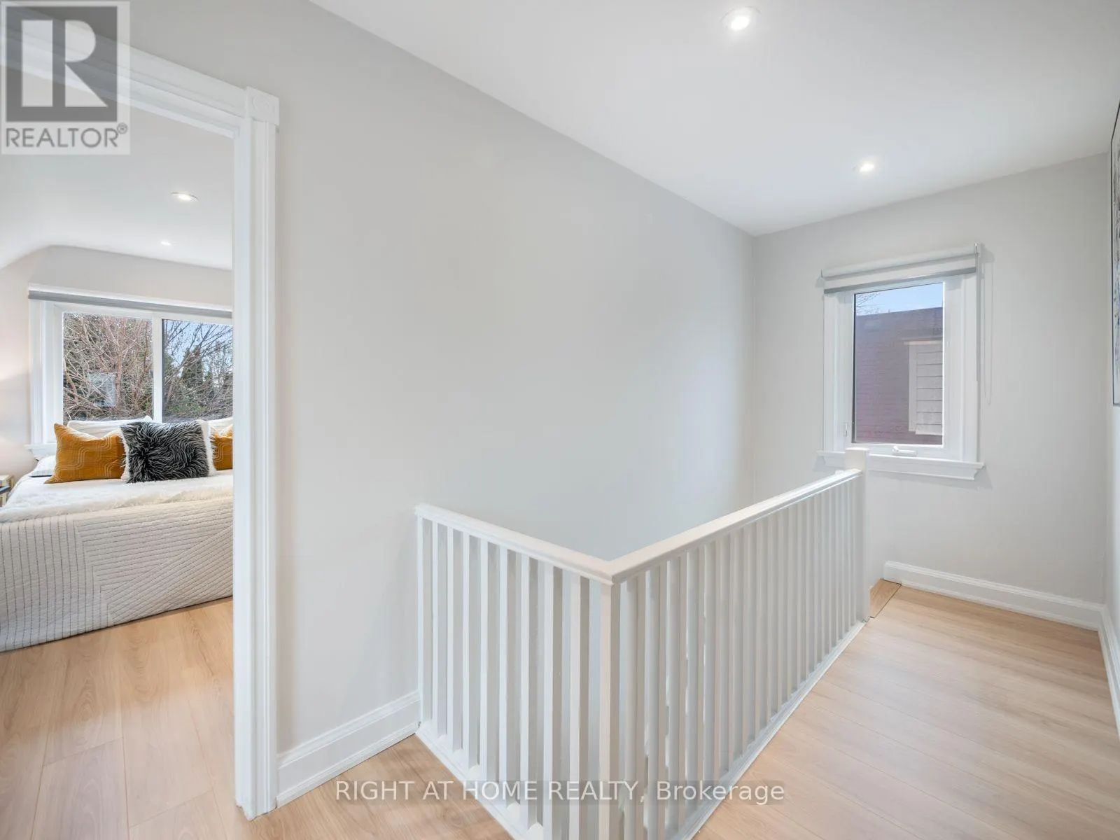 49 AMSTERDAM AVENUE