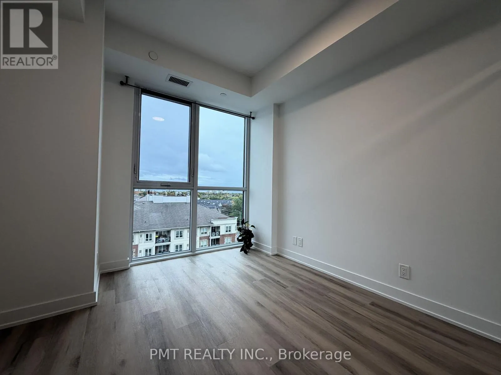 607 - 20 DEANS DRIVE