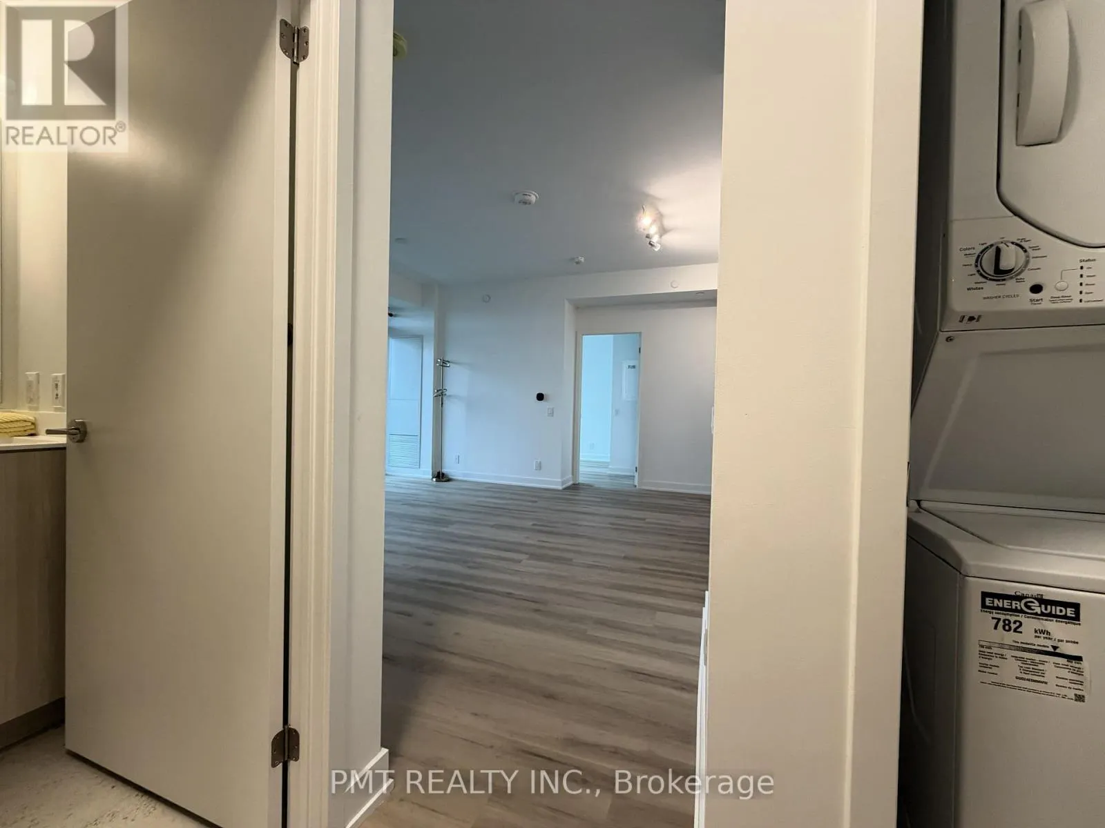 607 - 20 DEANS DRIVE