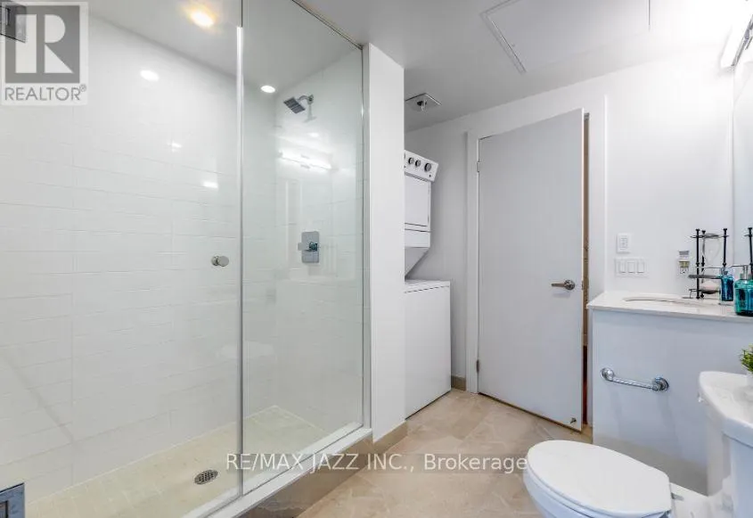 918 - 80 BOND STREET E #918