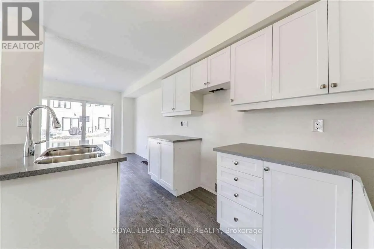 46 KING GEORGE WAY