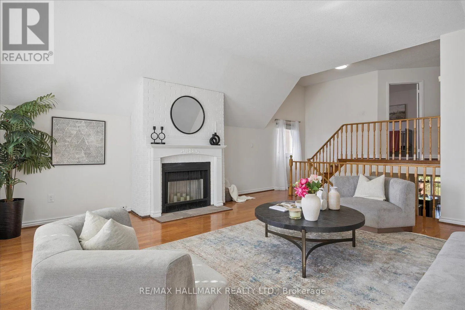32 VALLEY CENTRE DRIVE