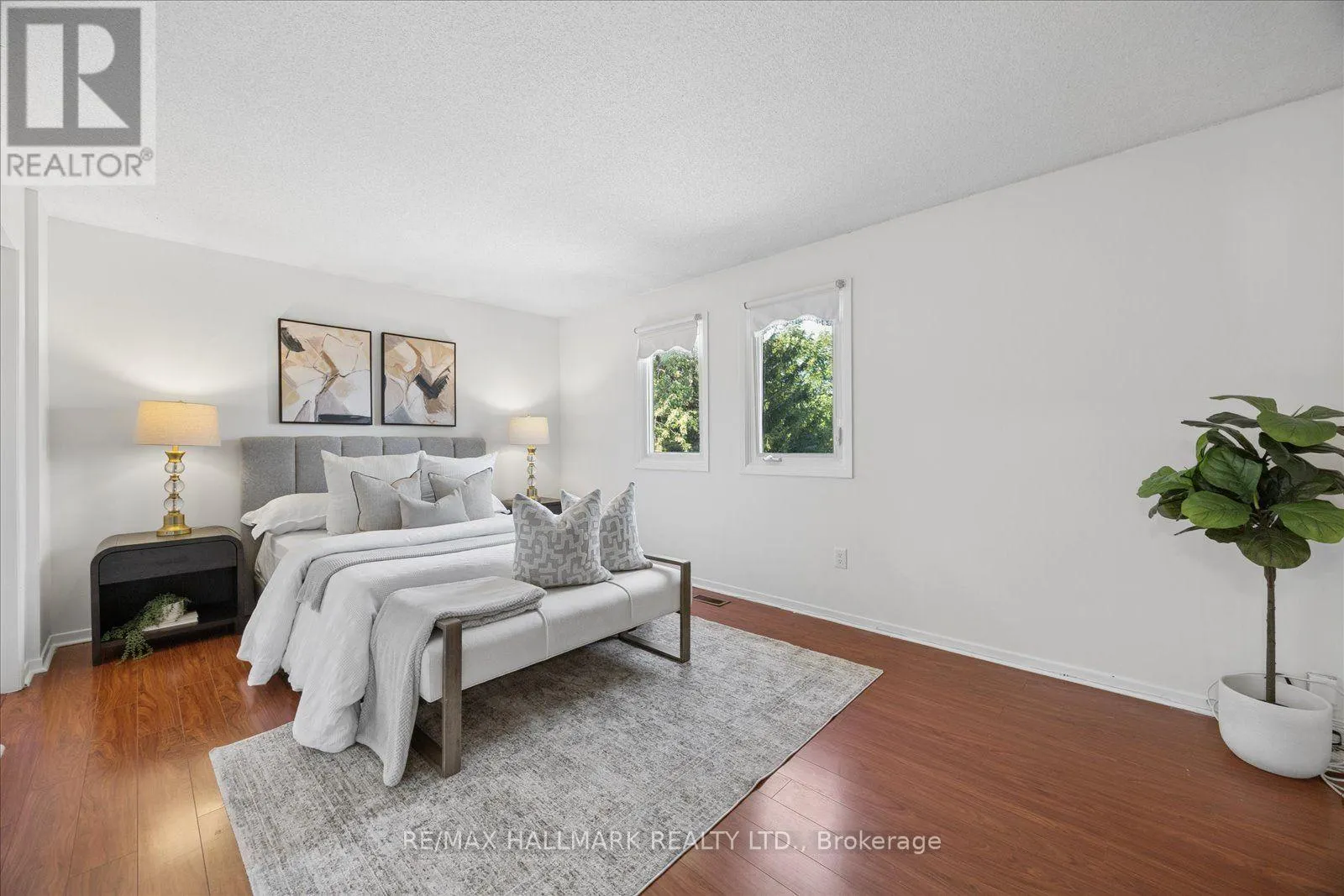 32 VALLEY CENTRE DRIVE